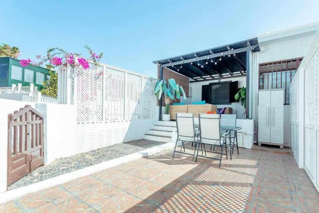 Summer Dreams Beach House Playa Honda  Bagian luar foto
