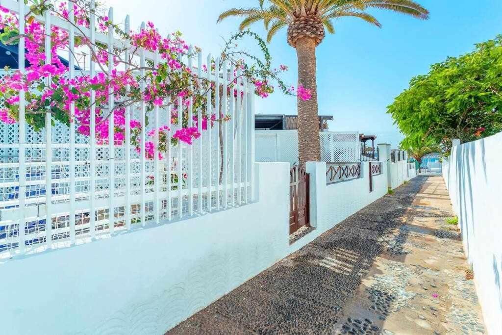 Summer Dreams Beach House Playa Honda  Bagian luar foto